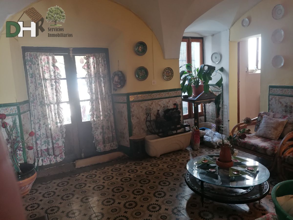 Venta de casa en Alcuéscar