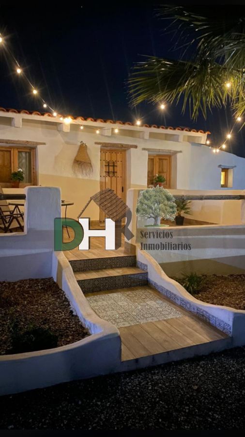 For sale of rural property in Los Santos de Maimona