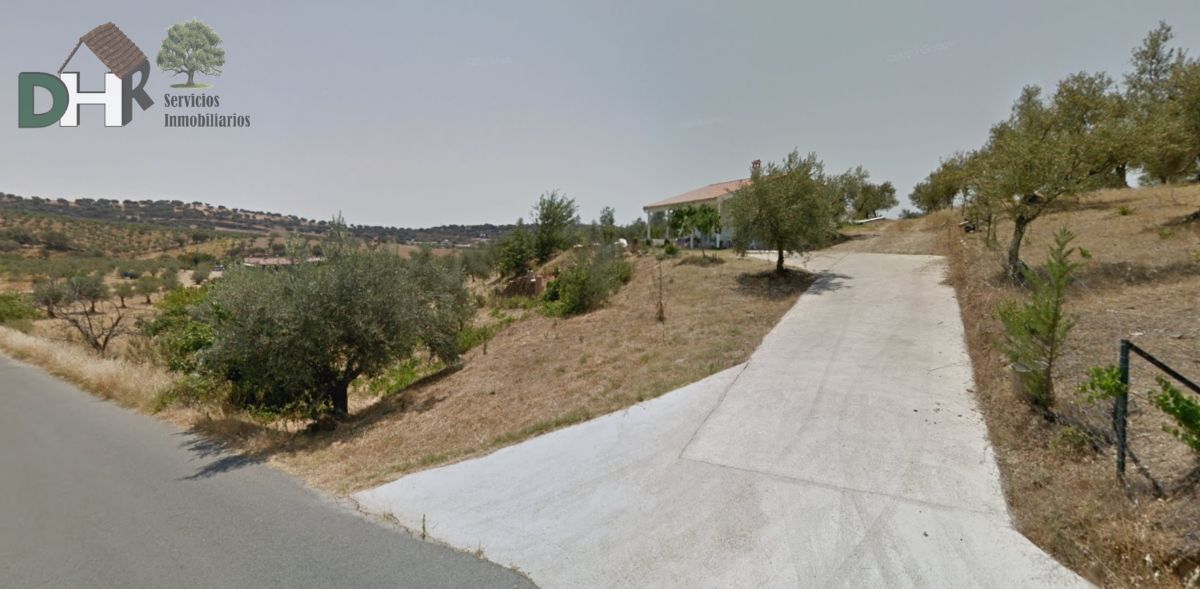 For sale of house in Cañamero