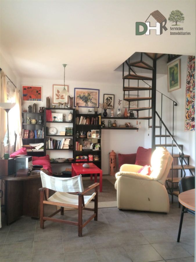 For sale of house in Cañamero