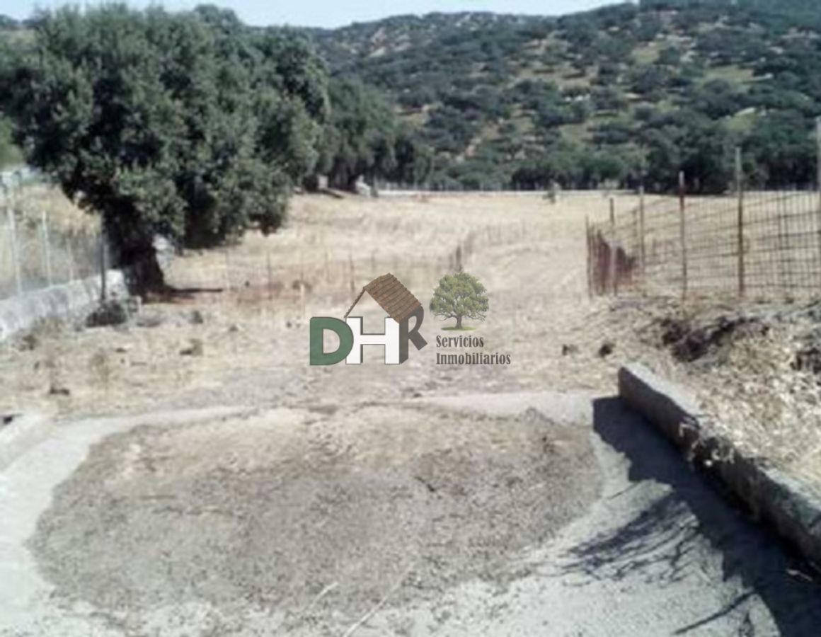 For sale of land in Jerez de los Caballeros