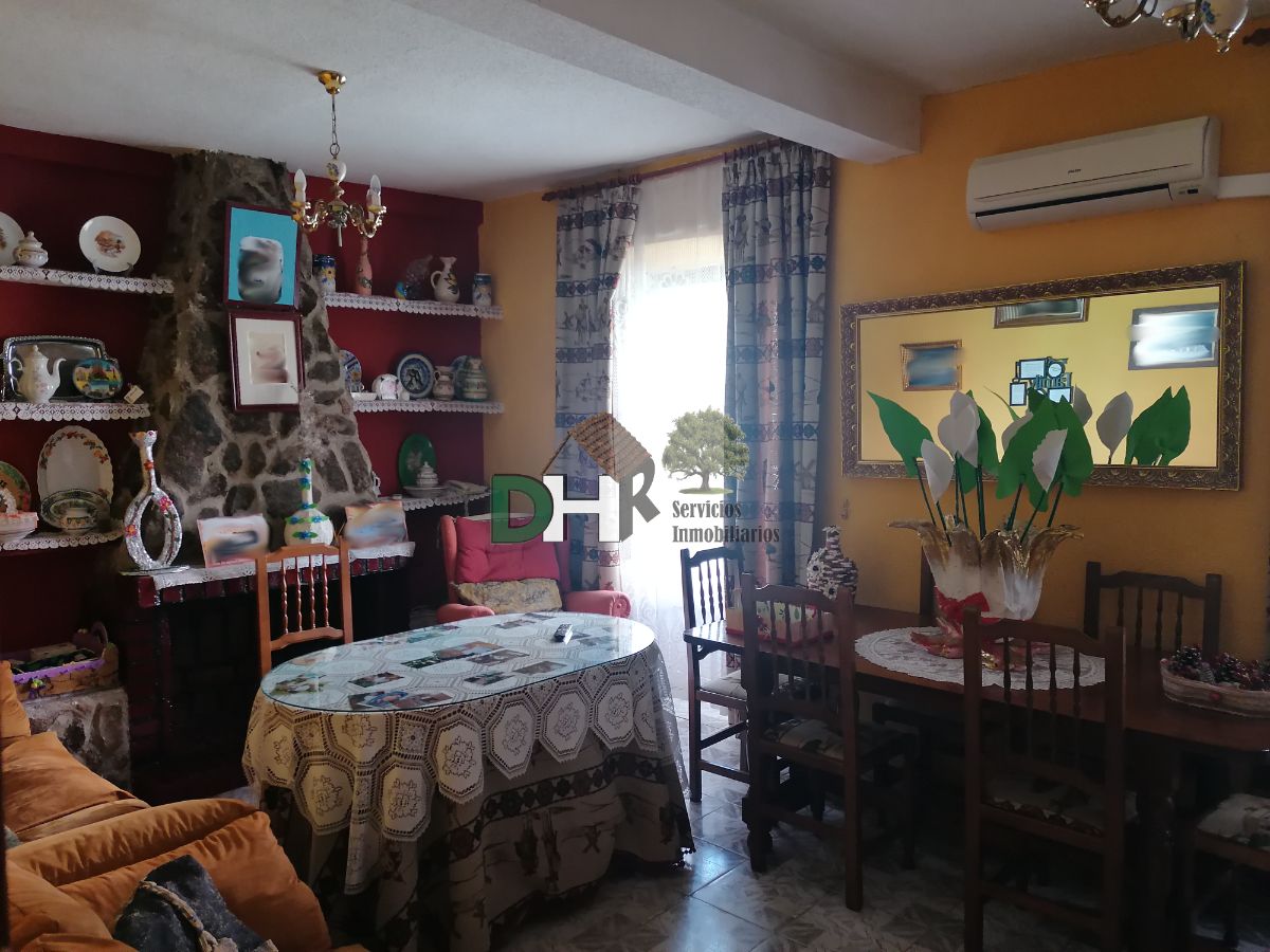 For sale of house in Losar de la Vera