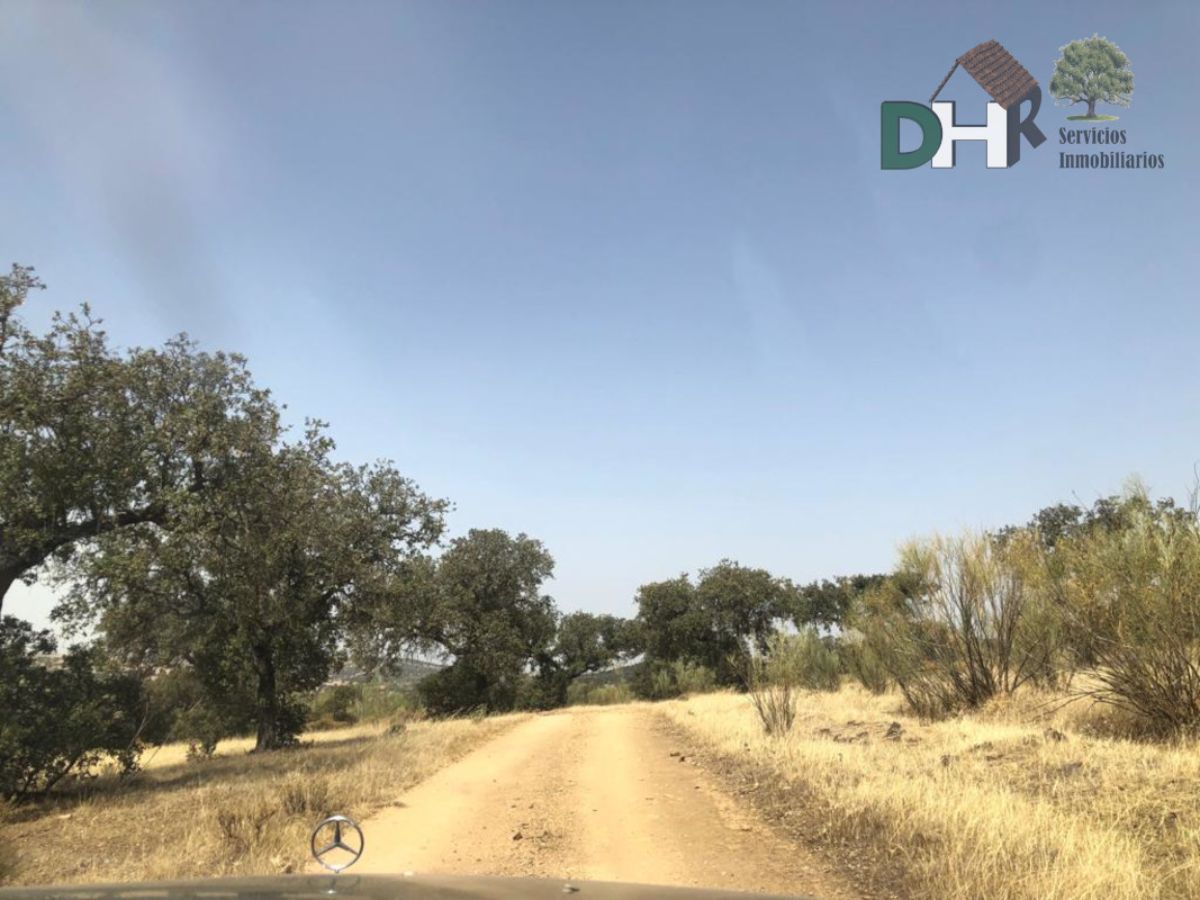 For sale of land in Badajoz