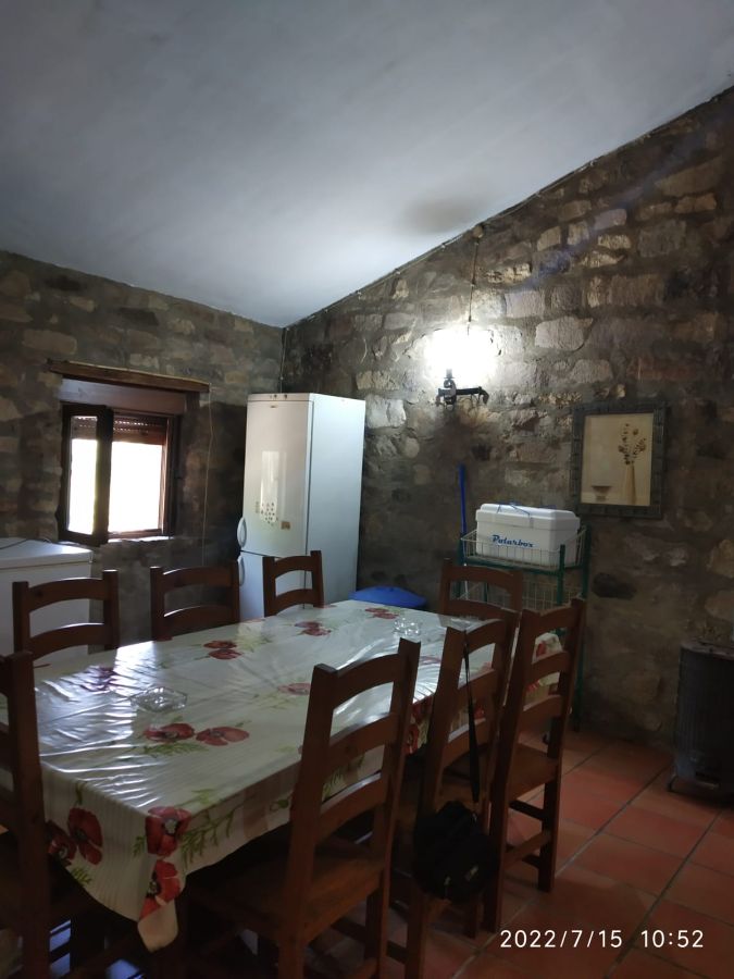 For sale of house in Valencia de Alcántara