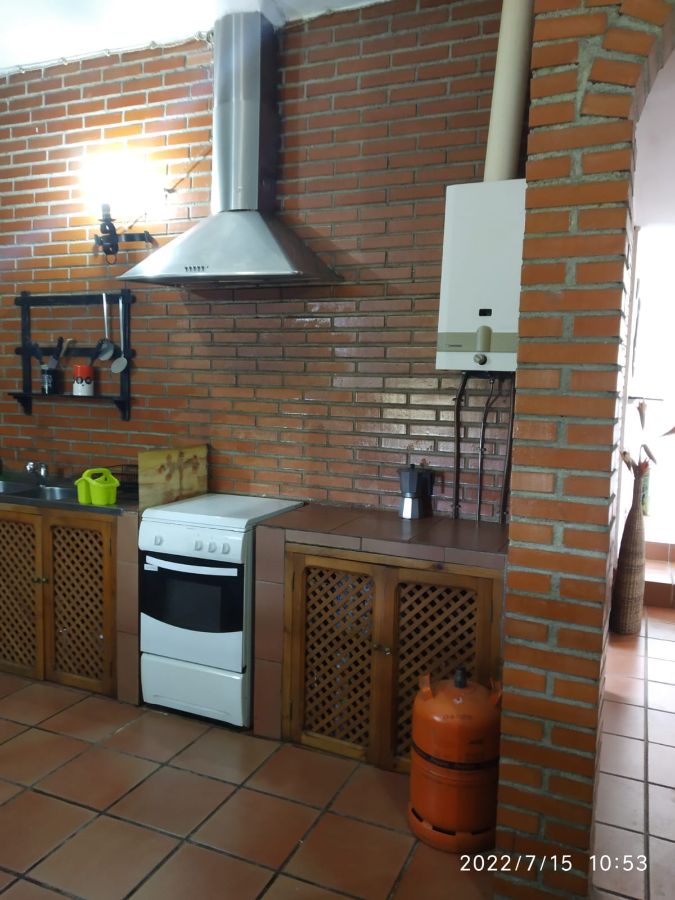 For sale of house in Valencia de Alcántara