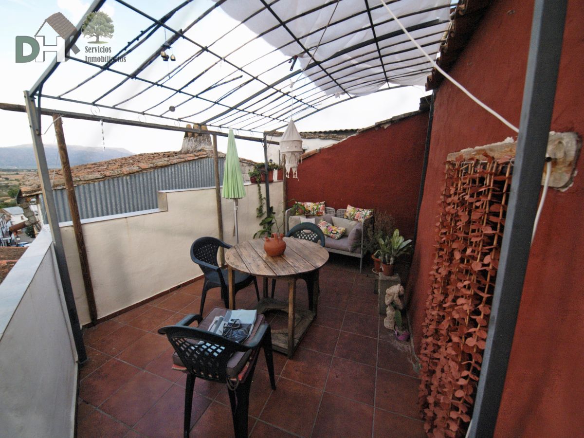 For sale of house in Alcuéscar