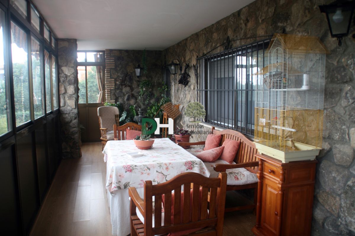 Venta de chalet en Sierra de Fuentes