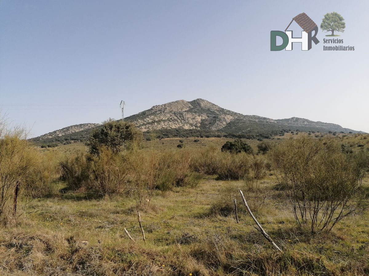 For sale of land in Badajoz