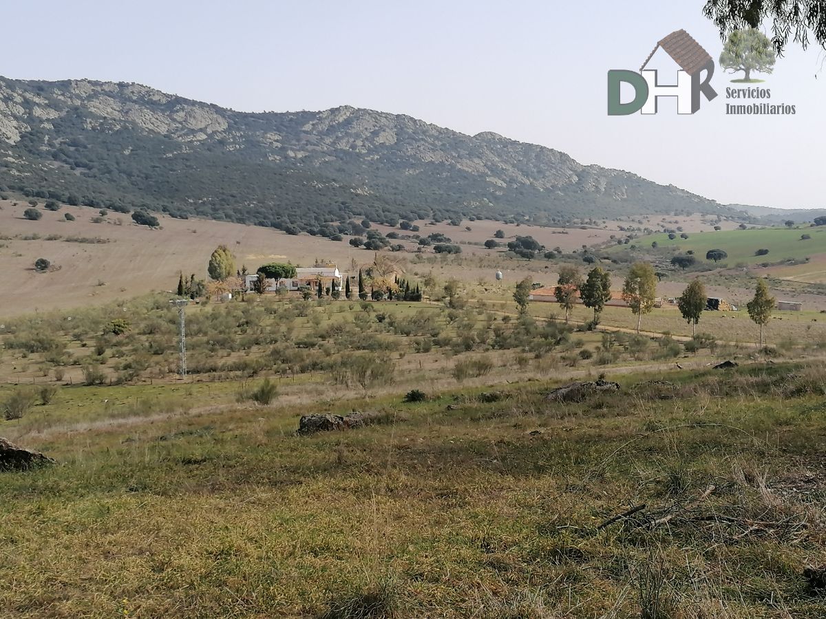 For sale of land in Badajoz