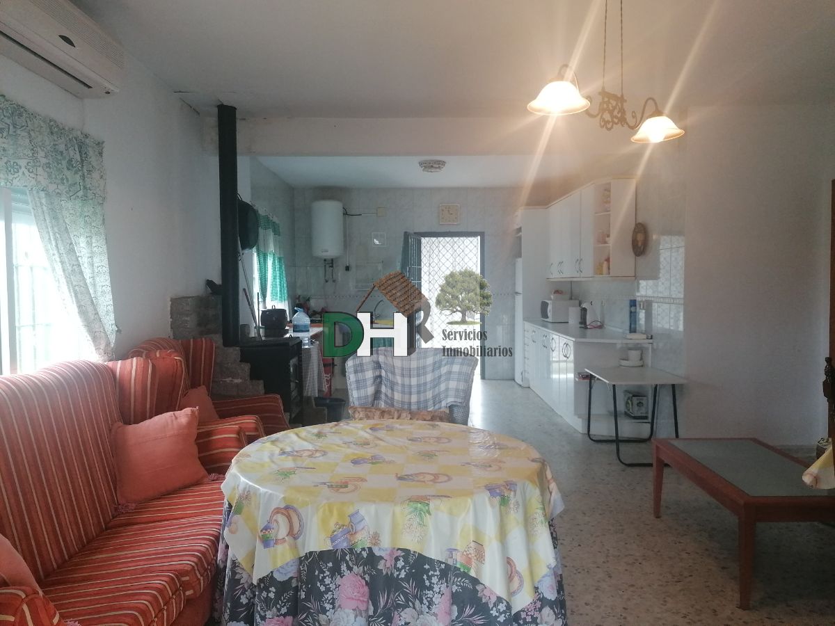 Venta de casa en Alcuéscar