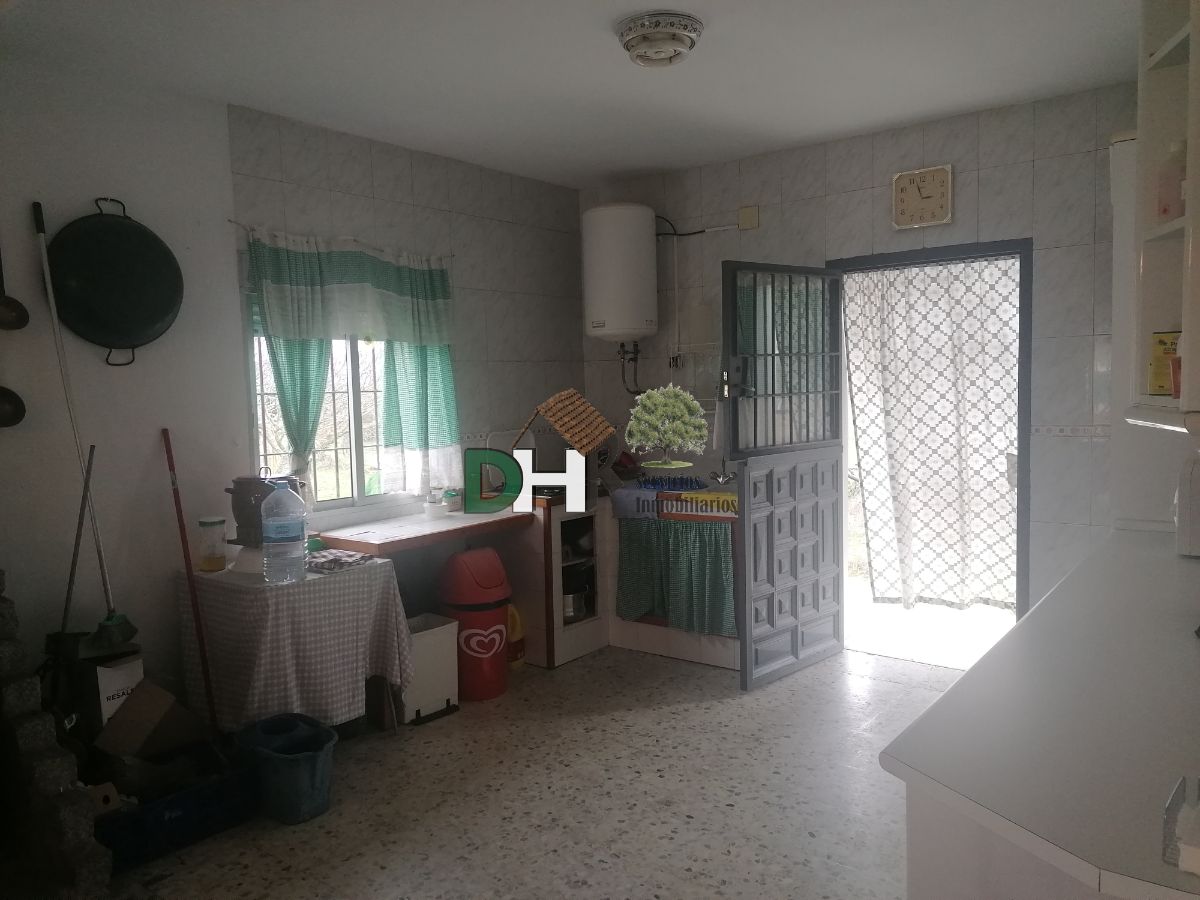 Venta de casa en Alcuéscar