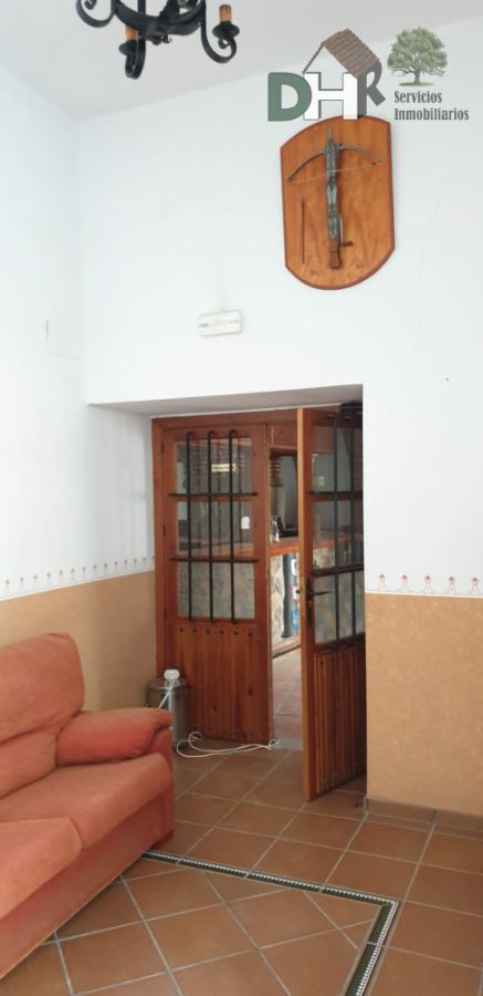 For sale of commercial in Trujillo