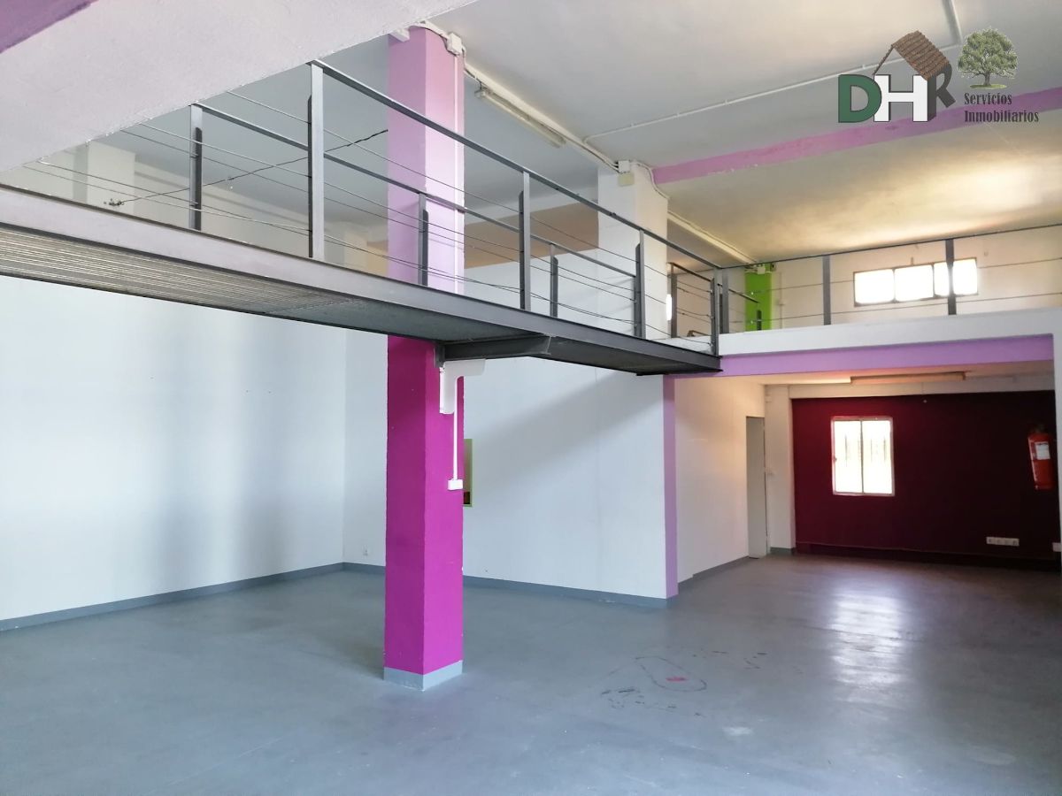 For sale of commercial in Cáceres