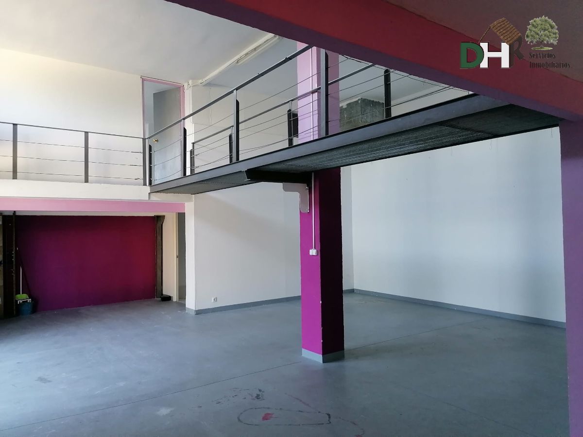 For sale of commercial in Cáceres