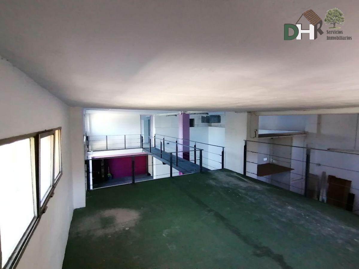 For sale of commercial in Cáceres