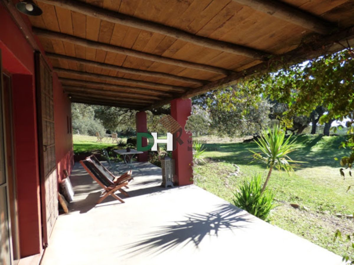 For sale of house in Cáceres