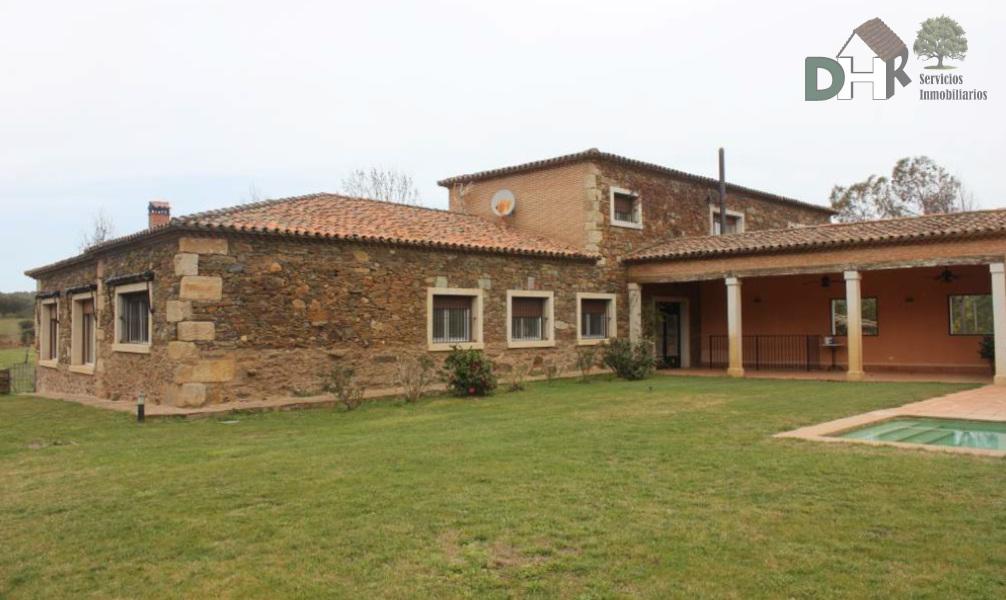 Venta de terreno en Cáceres