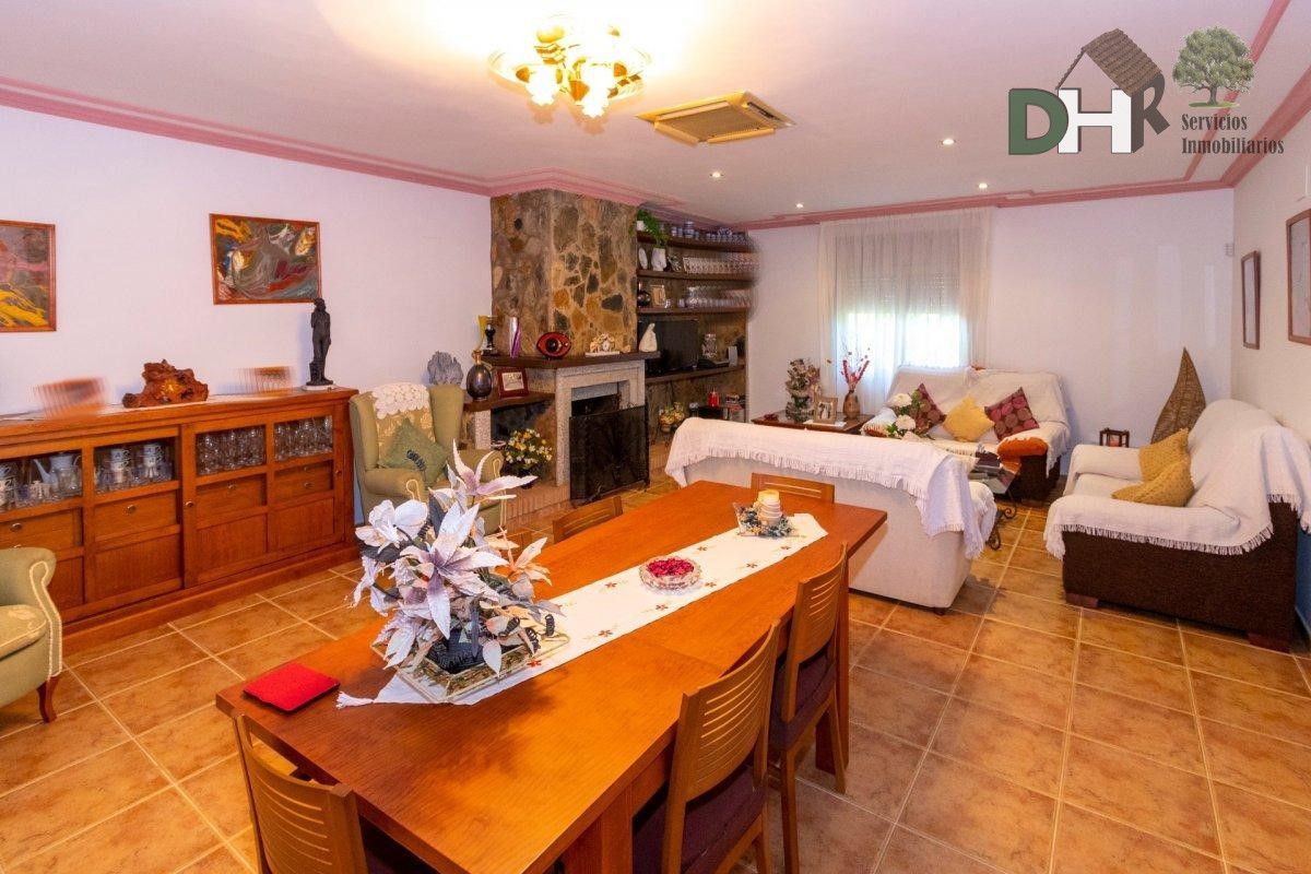 Venta de chalet en Badajoz