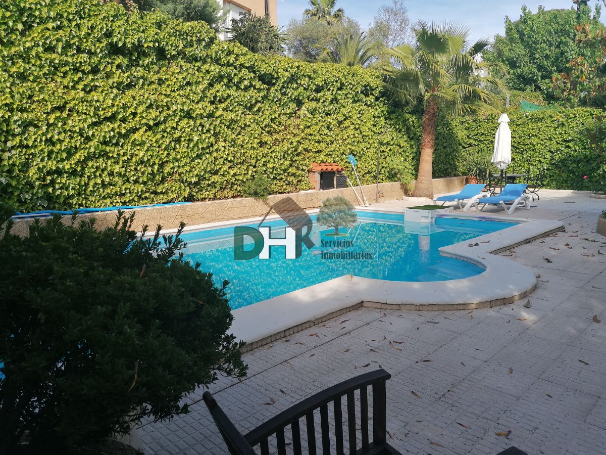 Venta de chalet en Cáceres