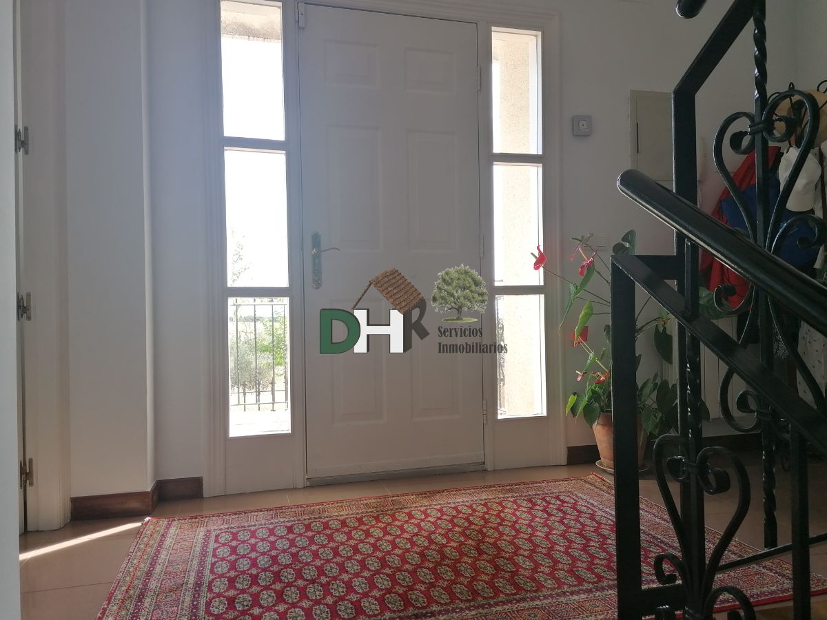 For sale of chalet in Cáceres