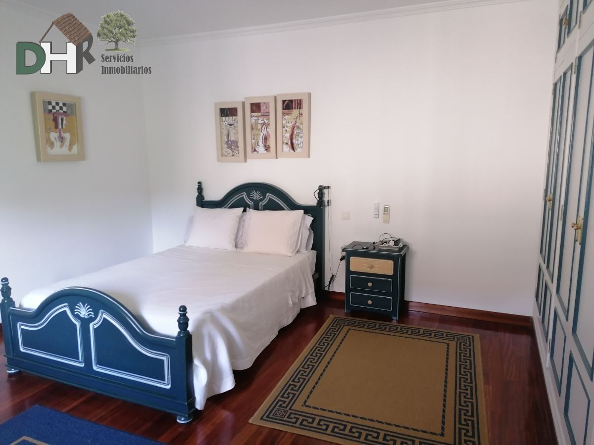 For sale of chalet in Cáceres