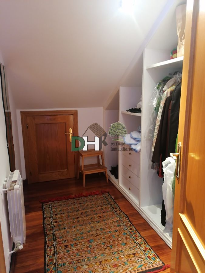 For sale of chalet in Cáceres