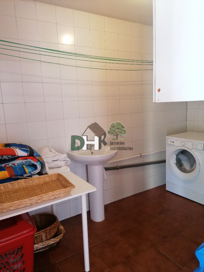 For sale of chalet in Cáceres