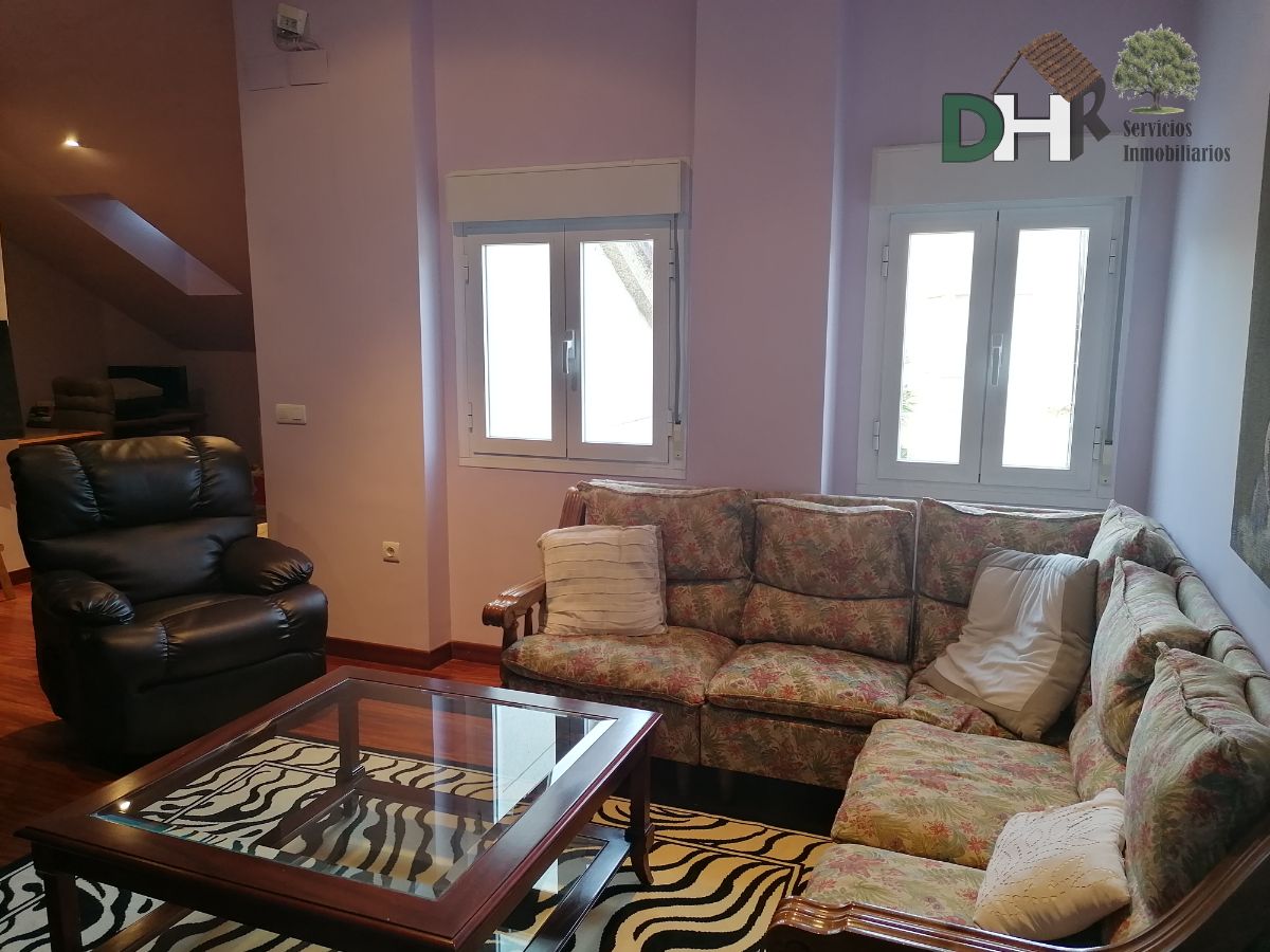 For sale of chalet in Cáceres