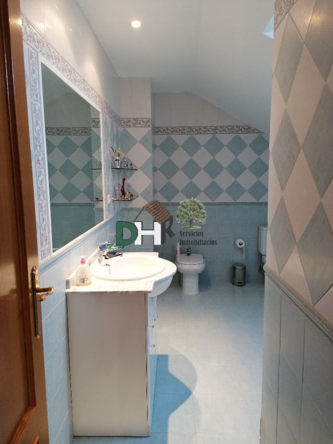 For sale of chalet in Cáceres
