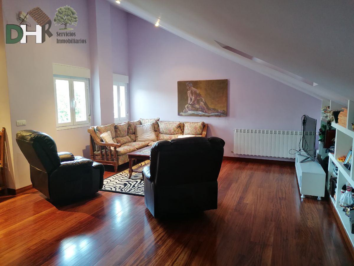 For sale of chalet in Cáceres