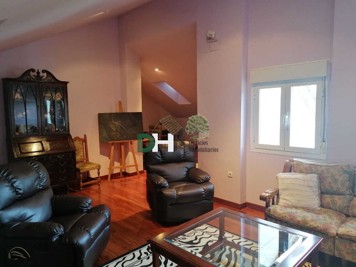 For sale of chalet in Cáceres