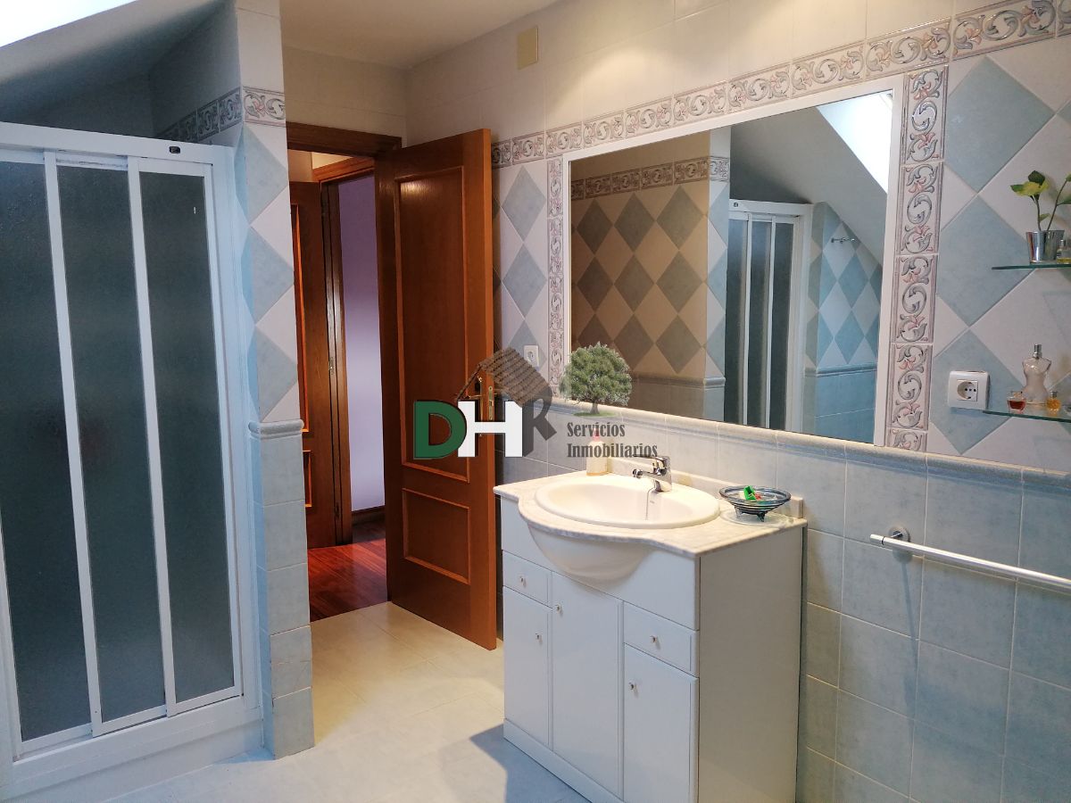 For sale of chalet in Cáceres