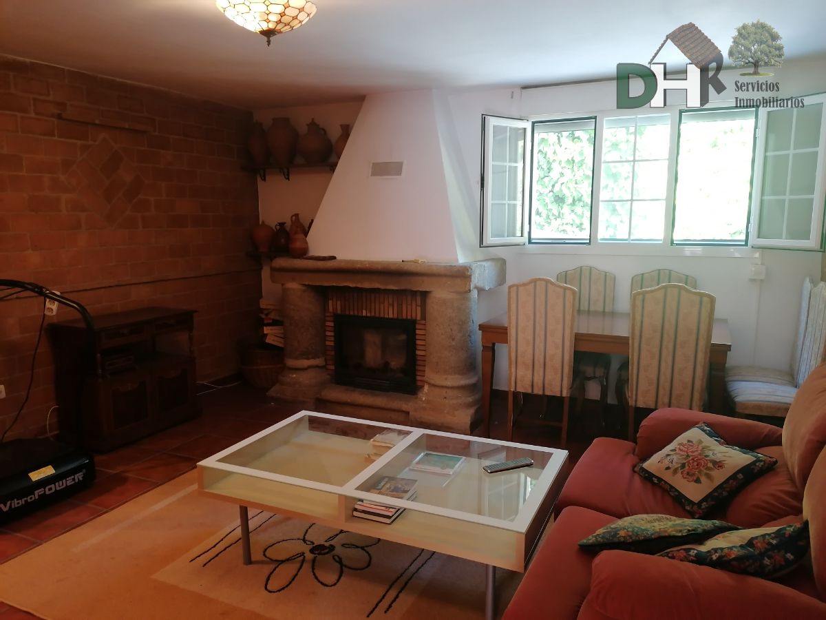 For sale of chalet in Cáceres