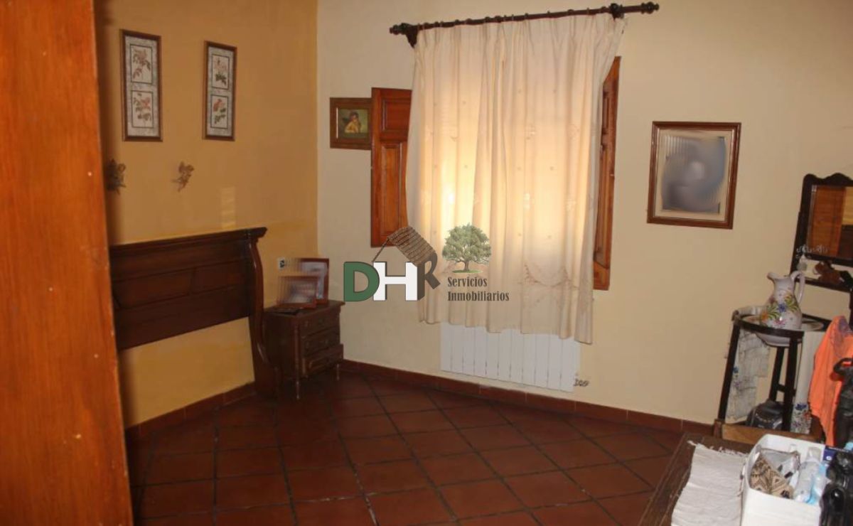 Venta de terreno en Alía