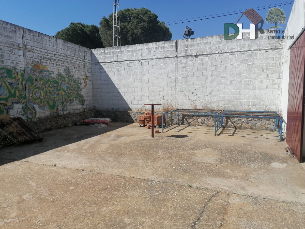 For sale of land in Magacela