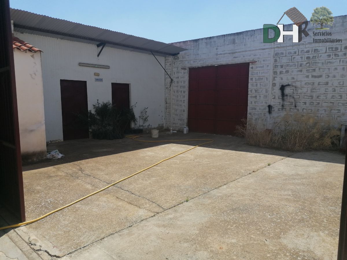 For sale of land in Magacela