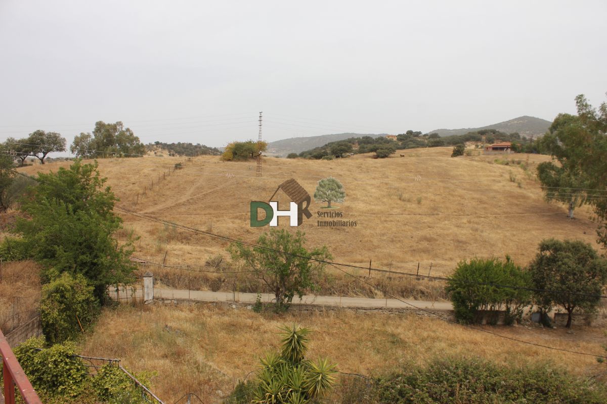 For sale of land in Jerez de los Caballeros