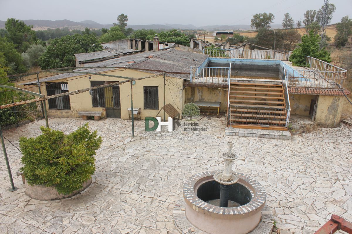 Venta de terreno en Jerez de los Caballeros