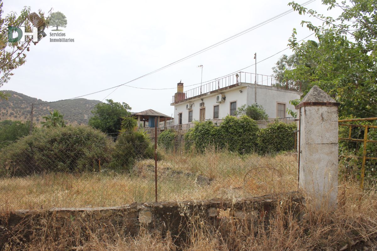 For sale of land in Jerez de los Caballeros