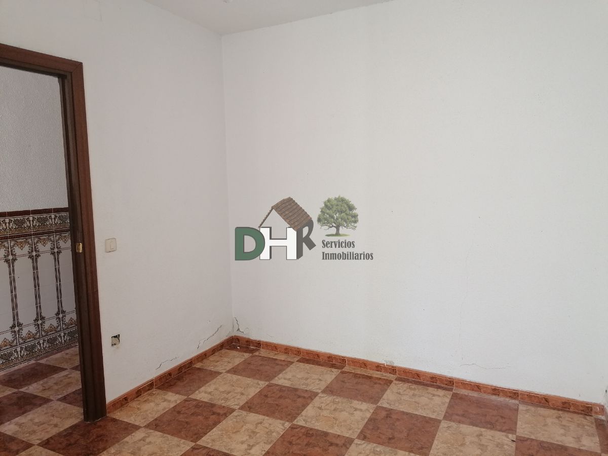 For sale of house in Cáceres
