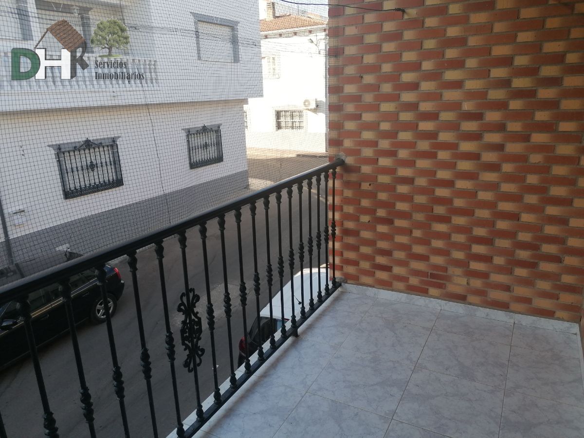 For sale of house in Torreorgaz