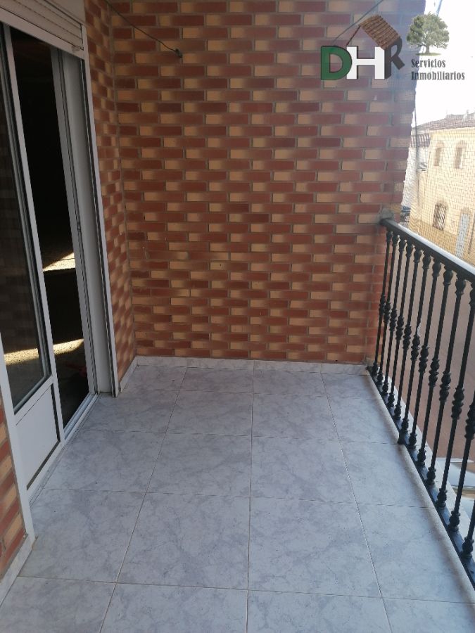 For sale of house in Torreorgaz