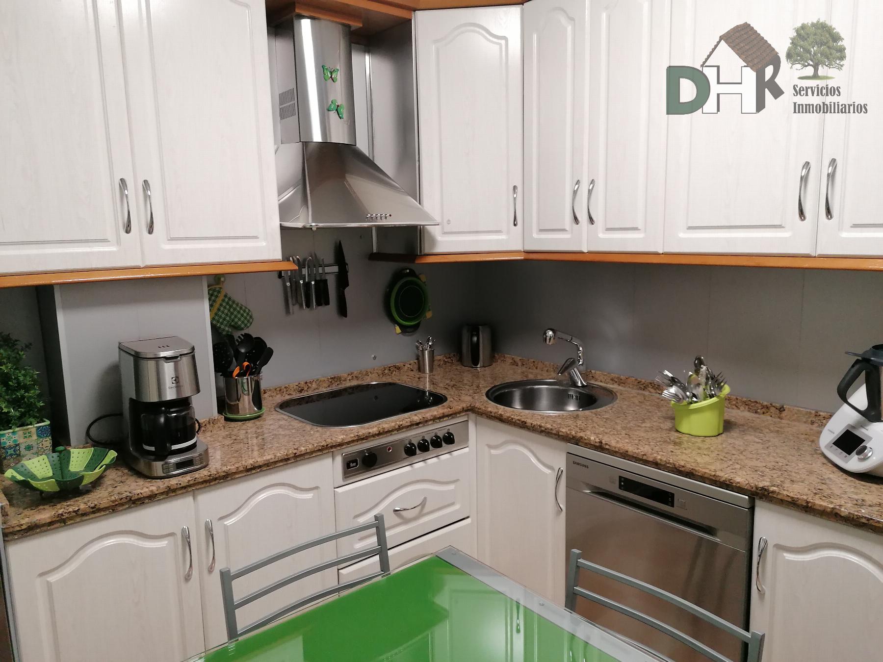 For sale of duplex in Cáceres