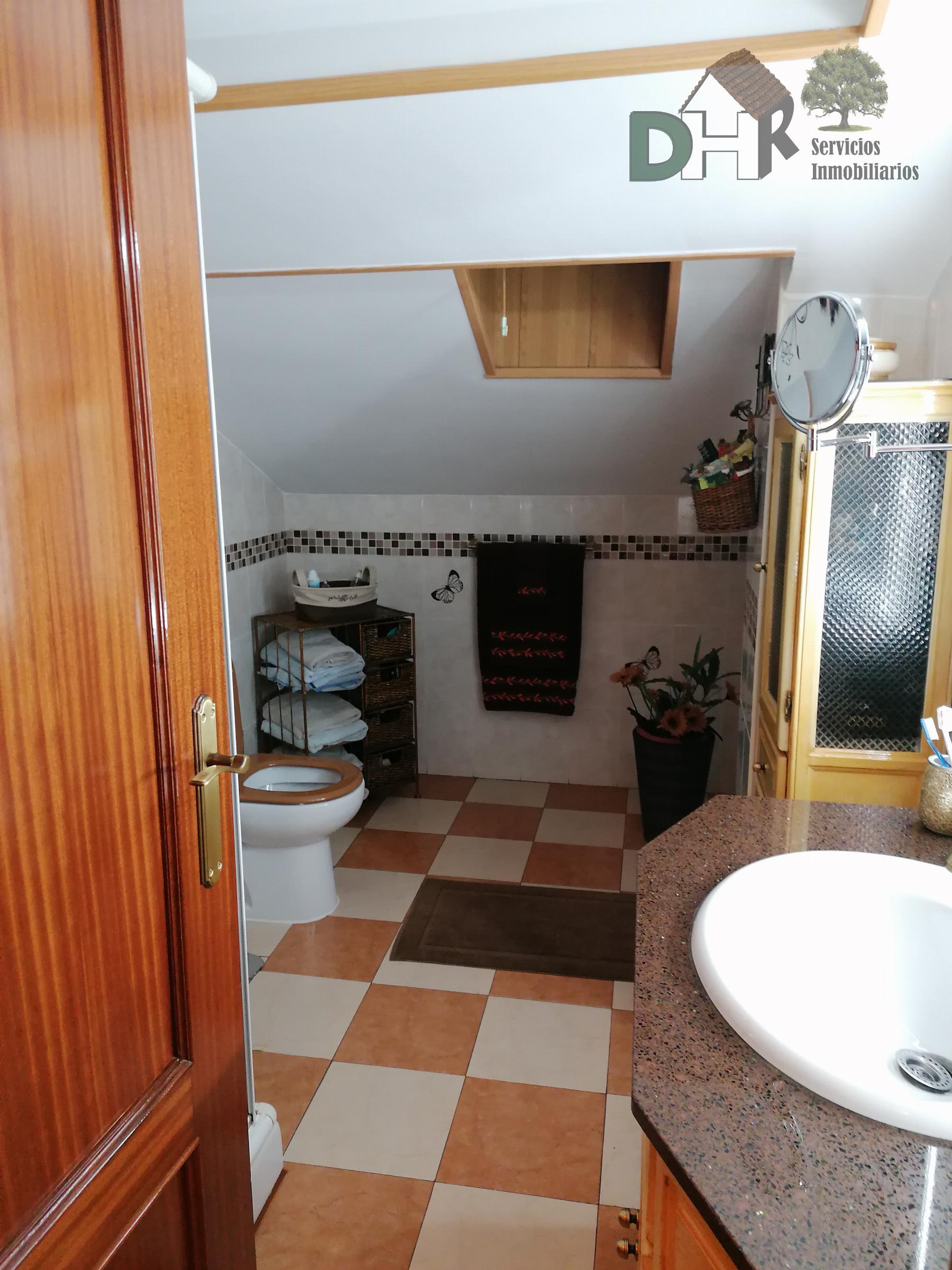 For sale of duplex in Cáceres