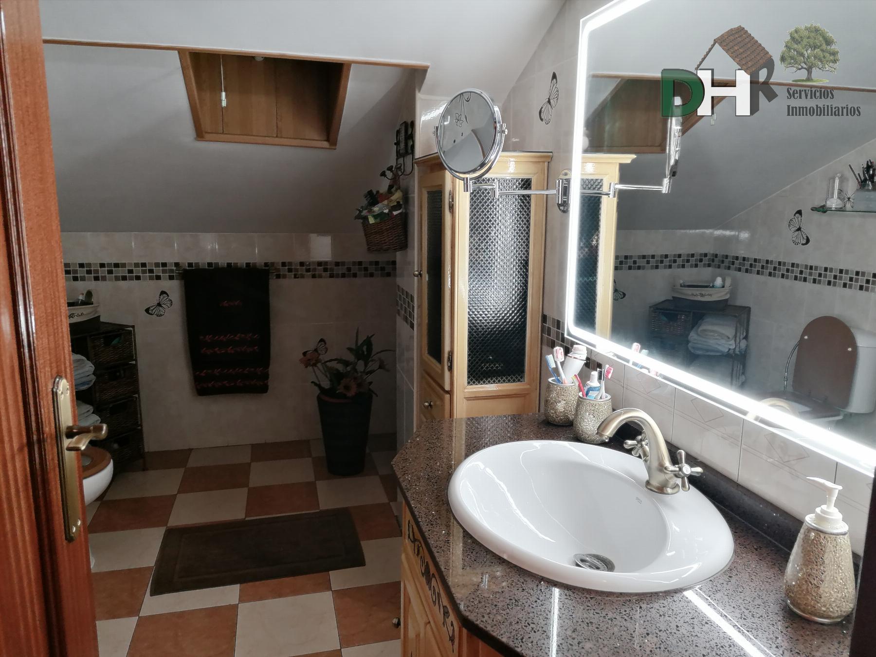 For sale of duplex in Cáceres