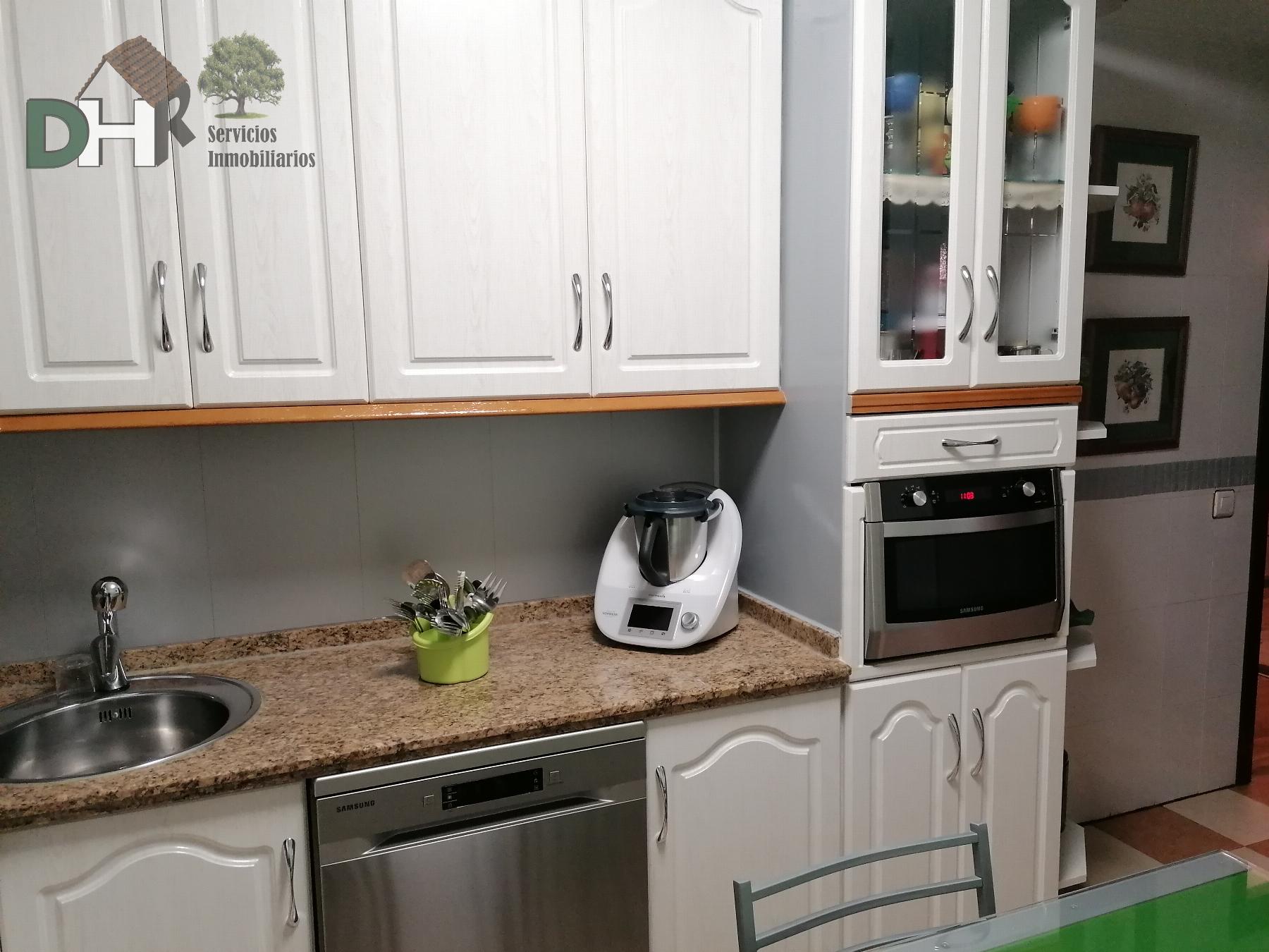 For sale of duplex in Cáceres