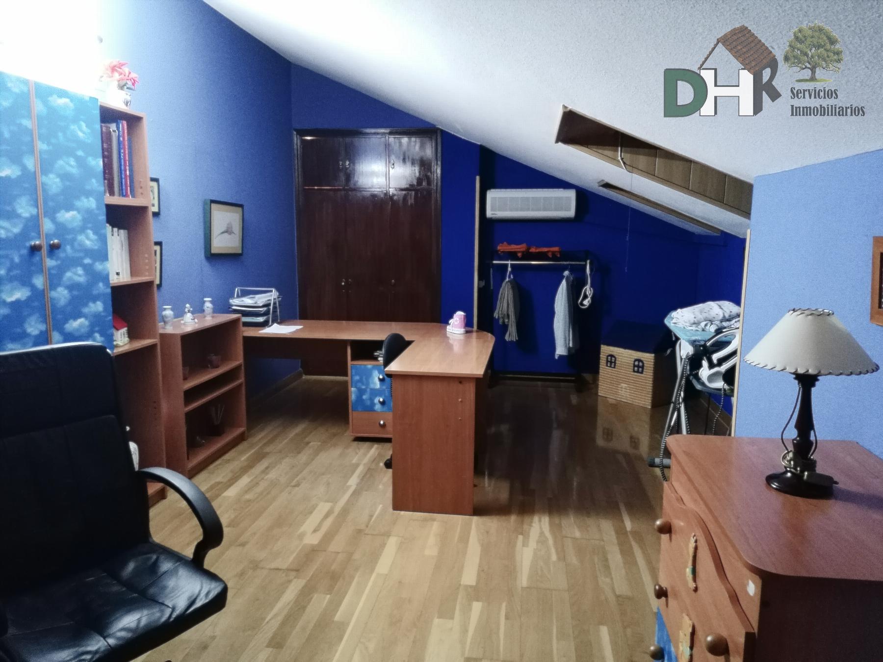 For sale of duplex in Cáceres