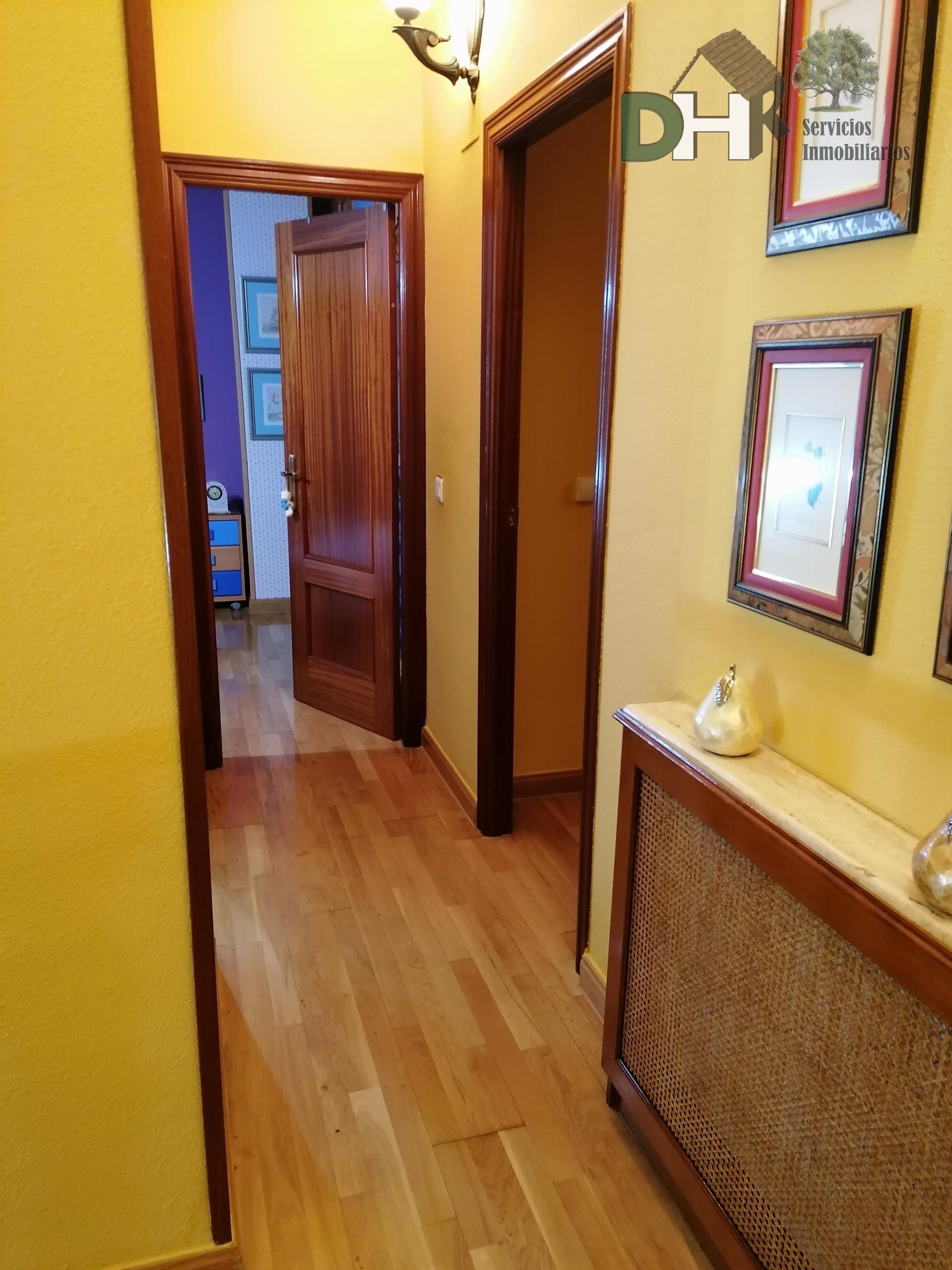 For sale of duplex in Cáceres