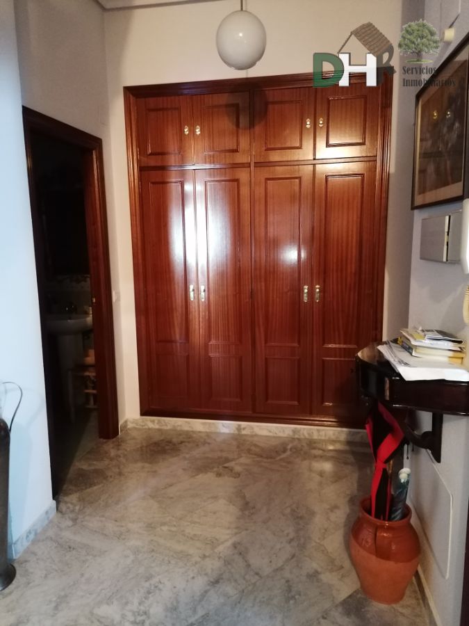 For sale of duplex in Cáceres