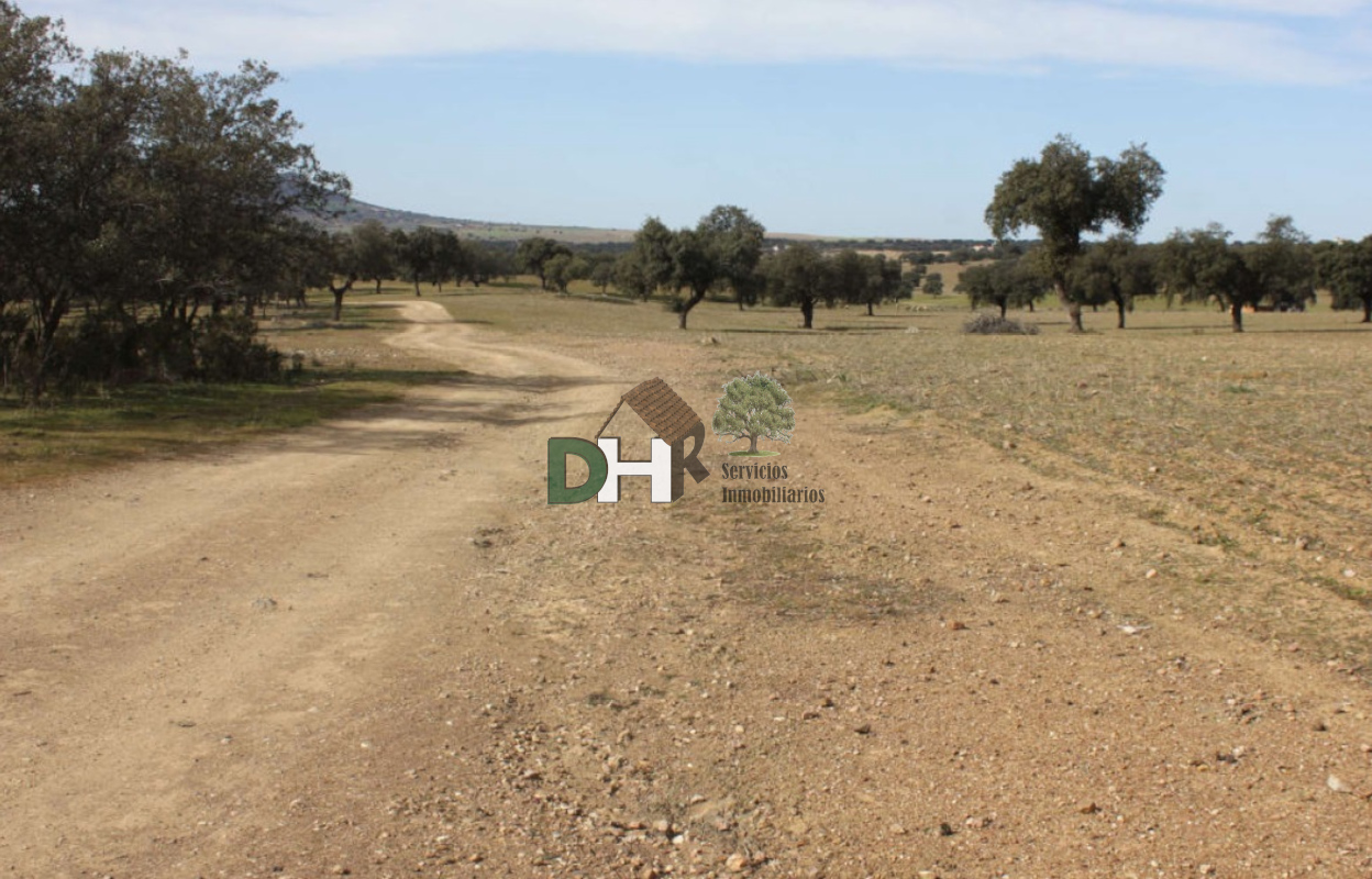 For sale of land in Badajoz